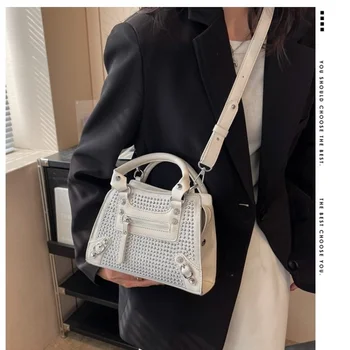 Женская сумка 2023, высококачественная сумка через плечо, Летняя Горячая распродажа, легкая роскошная сумка через плечо, Универсальная модная сумка большой емкости.