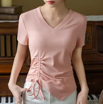 Женская футболка с широкими полями и V-образным вырезом