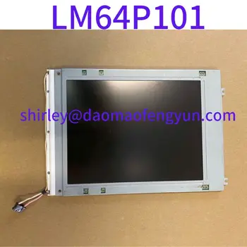 Используется дисплей с монохромным экраном LM64P101