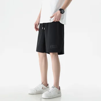 Повседневные шорты для мальчиков, летние Новые дышащие свободные эластичные брюки с пятью точками, прямые спортивные брюки с американским стальным принтом