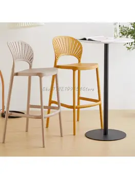 Скандинавский барный стул Современный минималистичный высокий табурет Для дома на открытом воздухе Штабелируемый стульчик для кормления перед баром Пластиковый барный стул